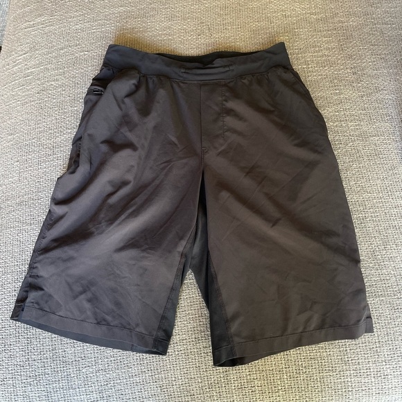 LULULEMON Pace Breaker Shorts! - Picture 9 of 12